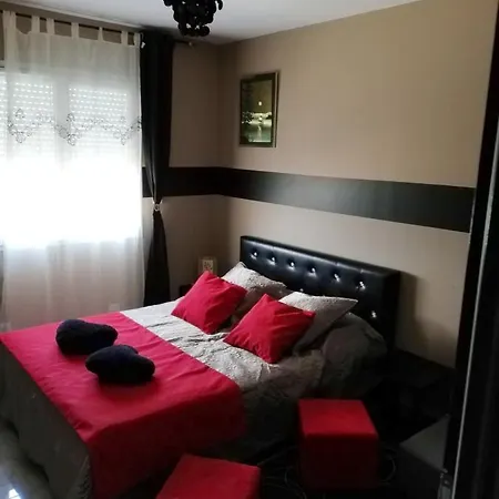 Villa De 4 Chambres Avec Piscine Privee Jardin Clos Et Wifi A Saint Barthelemy Le Plain Vila *