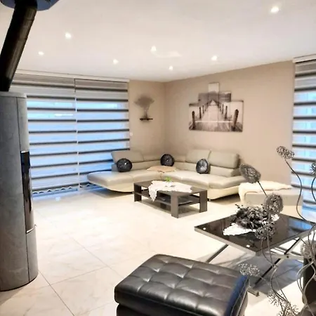Villa De 4 Chambres Avec Piscine Privee Jardin Clos Et Wifi A Saint Barthelemy Le Plain *